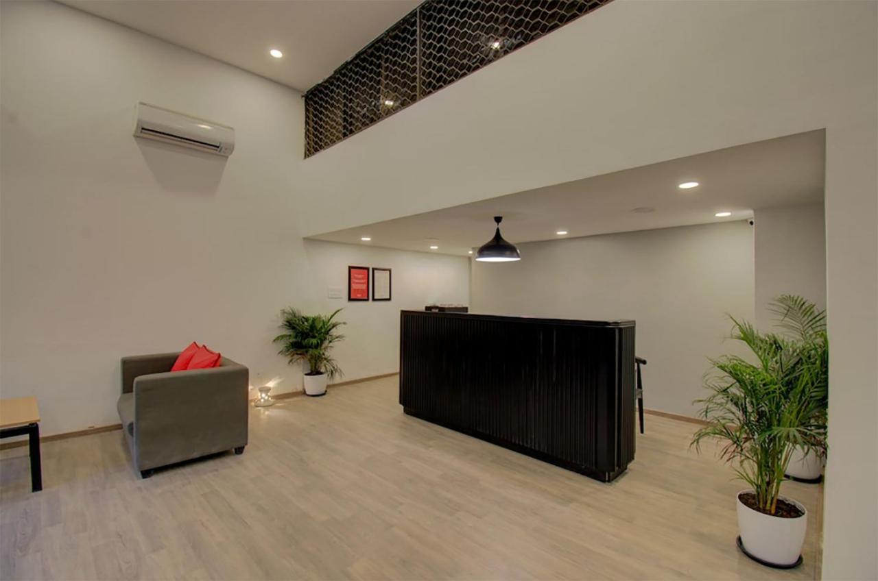 ואדודרה Shagun Hotel מראה חיצוני תמונה